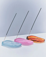 Incense + Holder Set in 01 "Taunt"